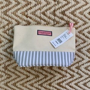 NWT Vineyard Vines “Cosmetic” Case